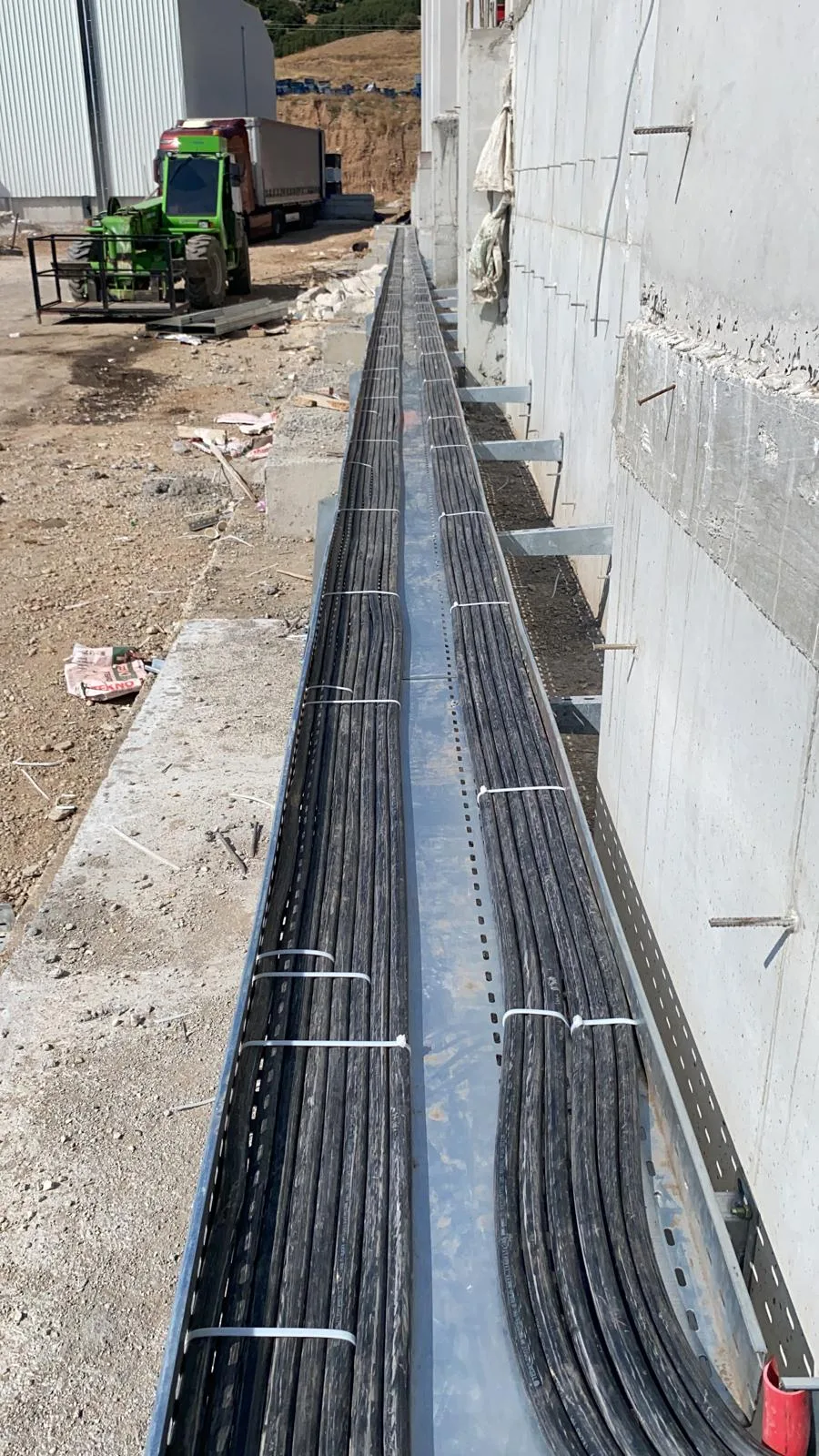 Elektrik Tesisatı Döşeme